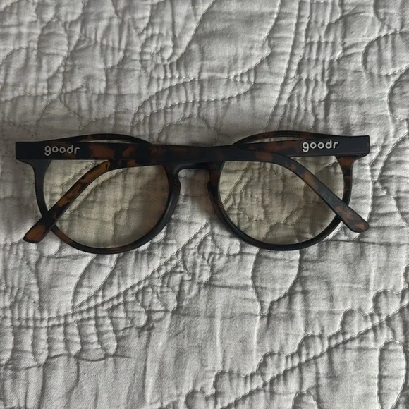 Goodr insert coin to continue blue light glasses - circle G - Picture 3 of 7